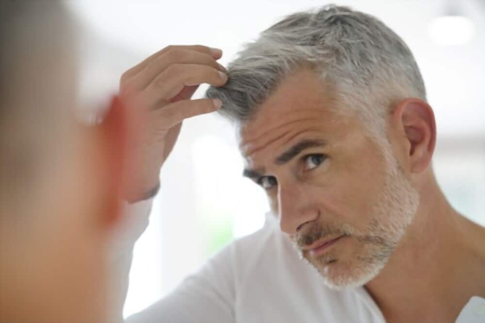 Eliminar canas en hombres: conoce 3 tratamientos buenos ?